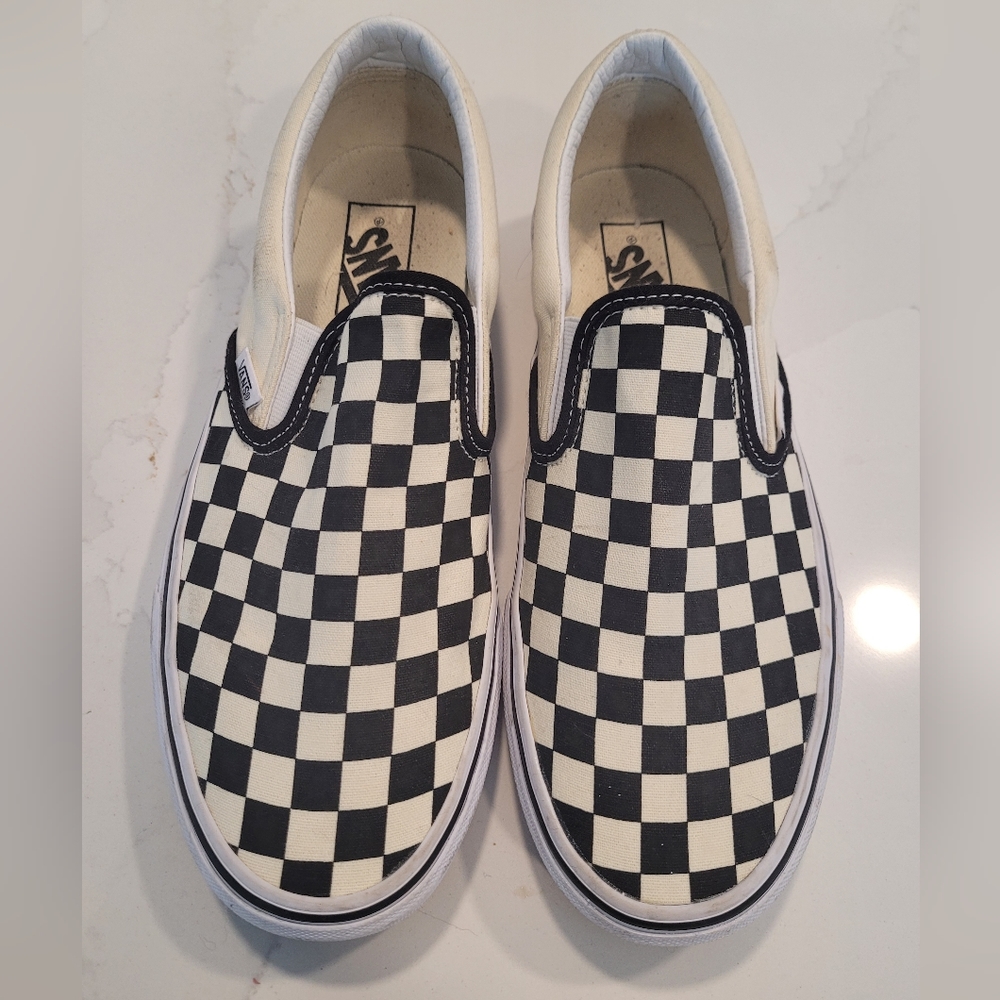 Vans checkerboard slip on sneakers women's 9.5